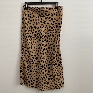 Leopard midi skirt